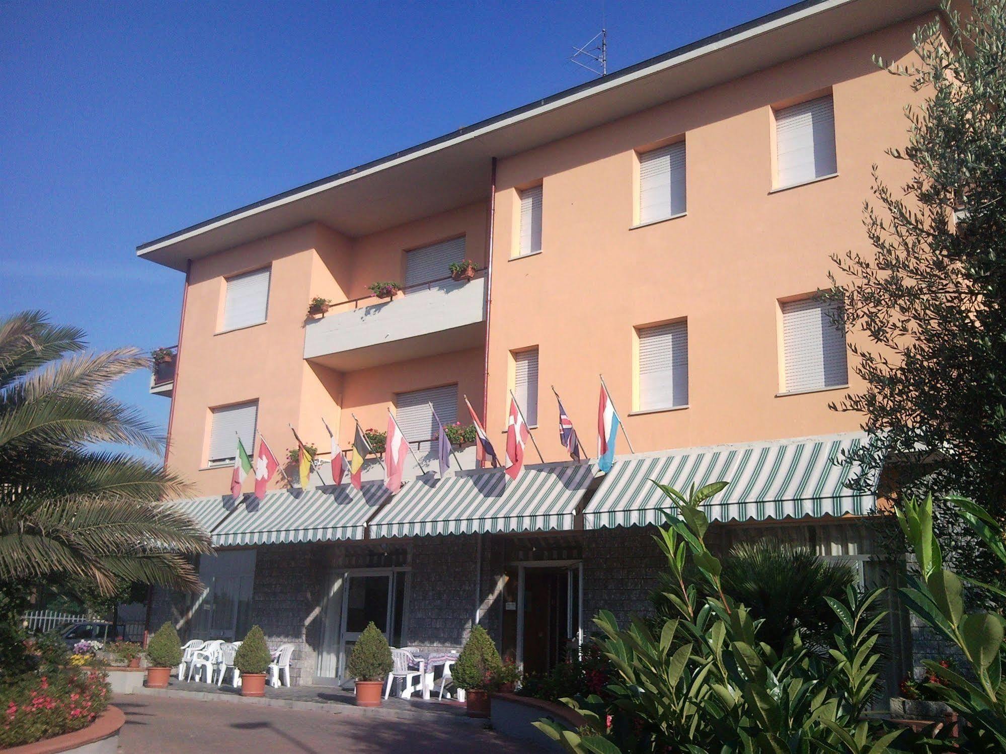 Hotel Trasimeno Bittarelli Castiglione del Lago Exterior foto