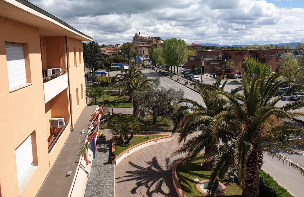 Hotel Trasimeno Bittarelli Castiglione del Lago Exterior foto